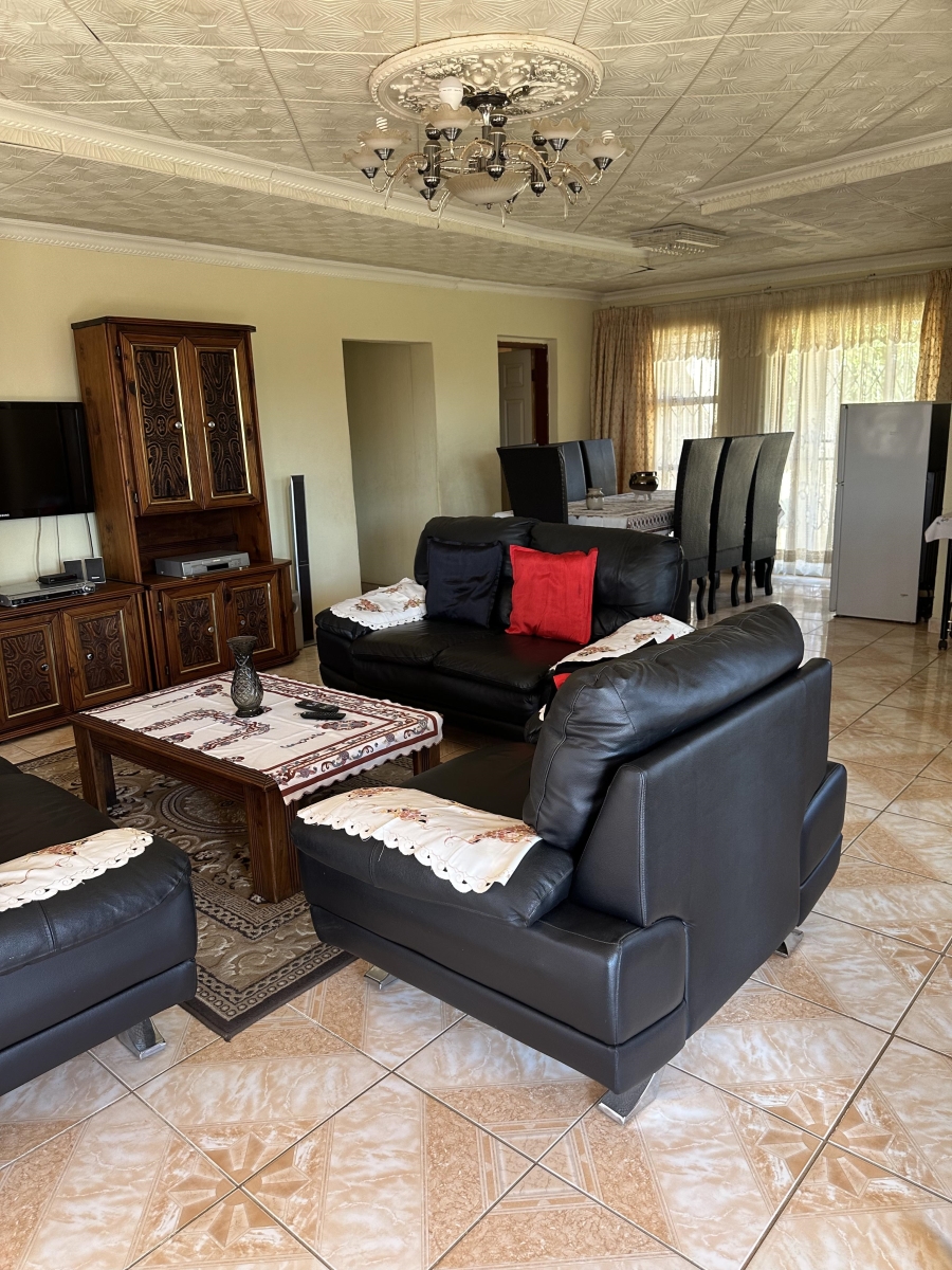 To Let 3 Bedroom Property for Rent in Mogwase Unit 4 North West